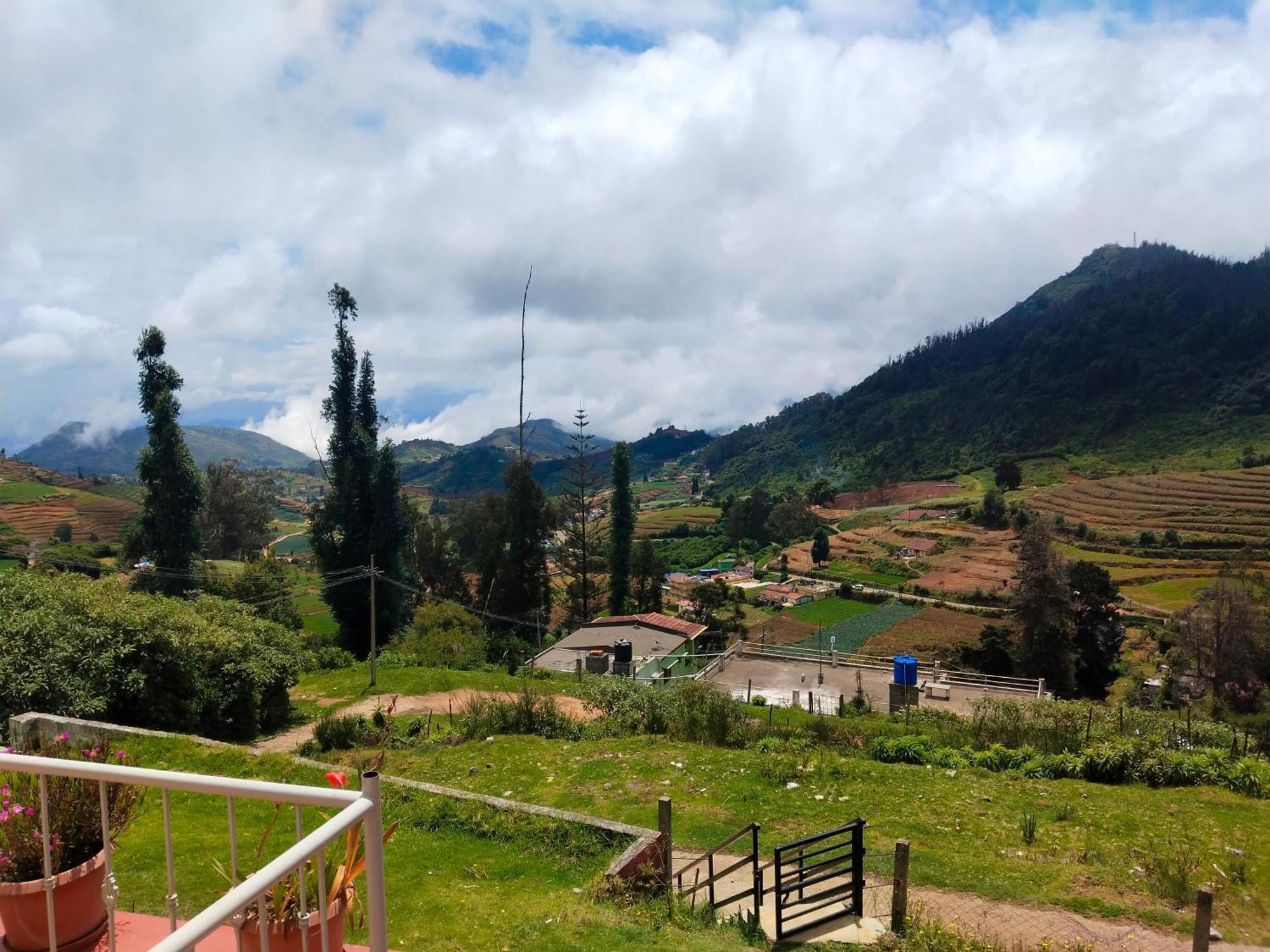Bs Dreamz Ooty Appartement Buitenkant foto