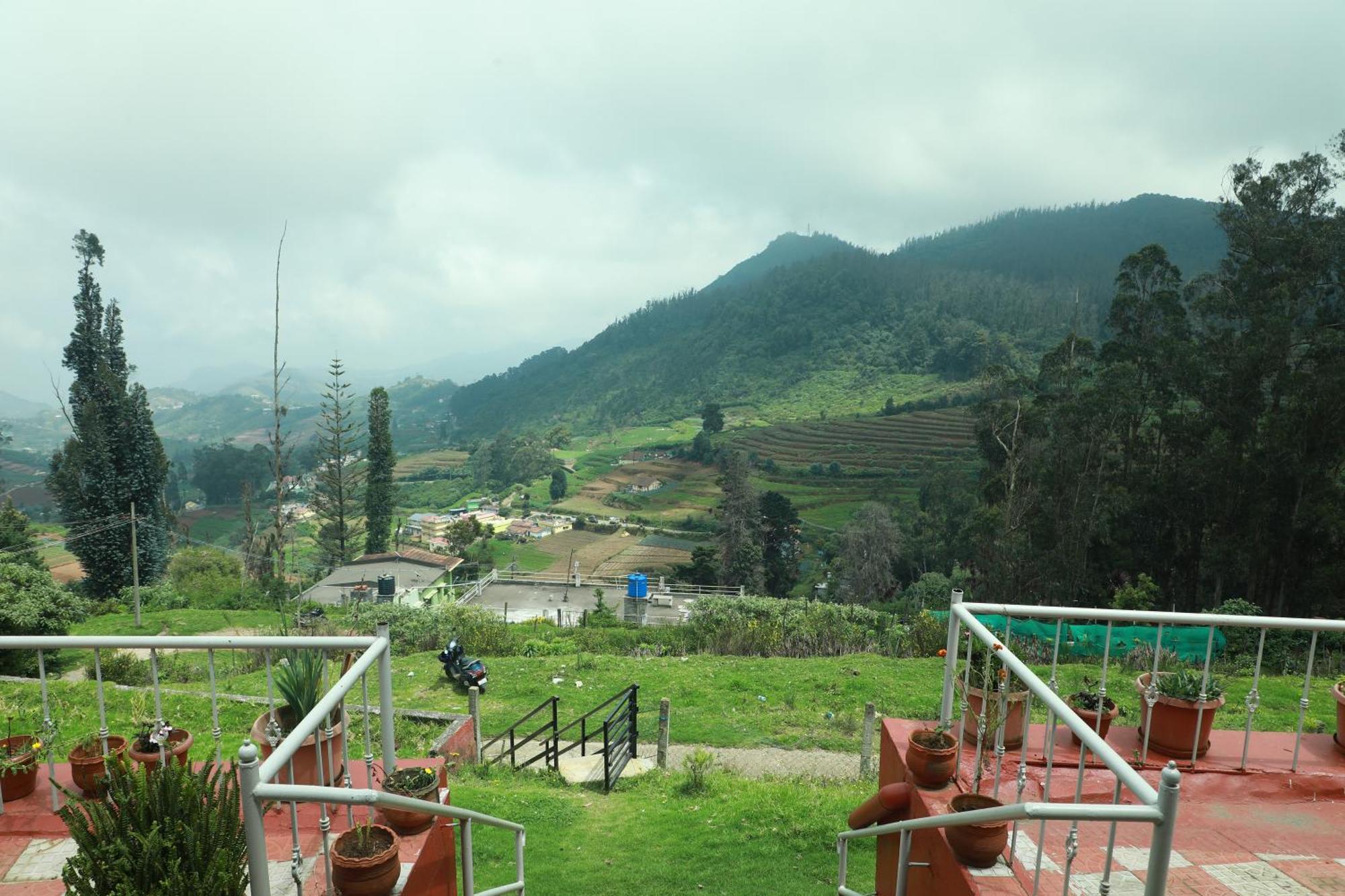 Bs Dreamz Ooty Appartement Buitenkant foto